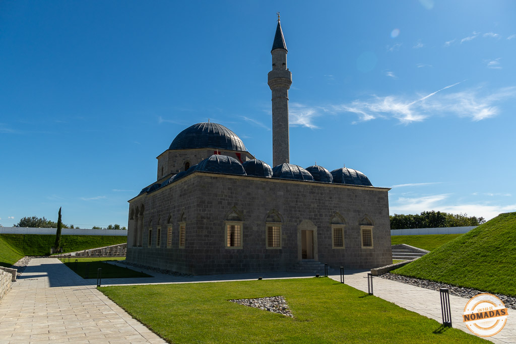 Vista exterior de la Mezquita de Plomo (Xhamia e Plumbit)